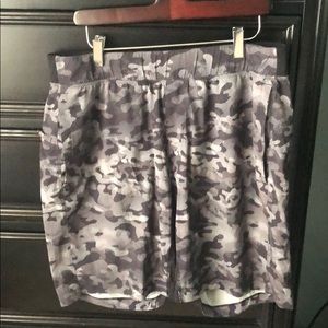 Lululemon T.H.E short 9” *Linerless